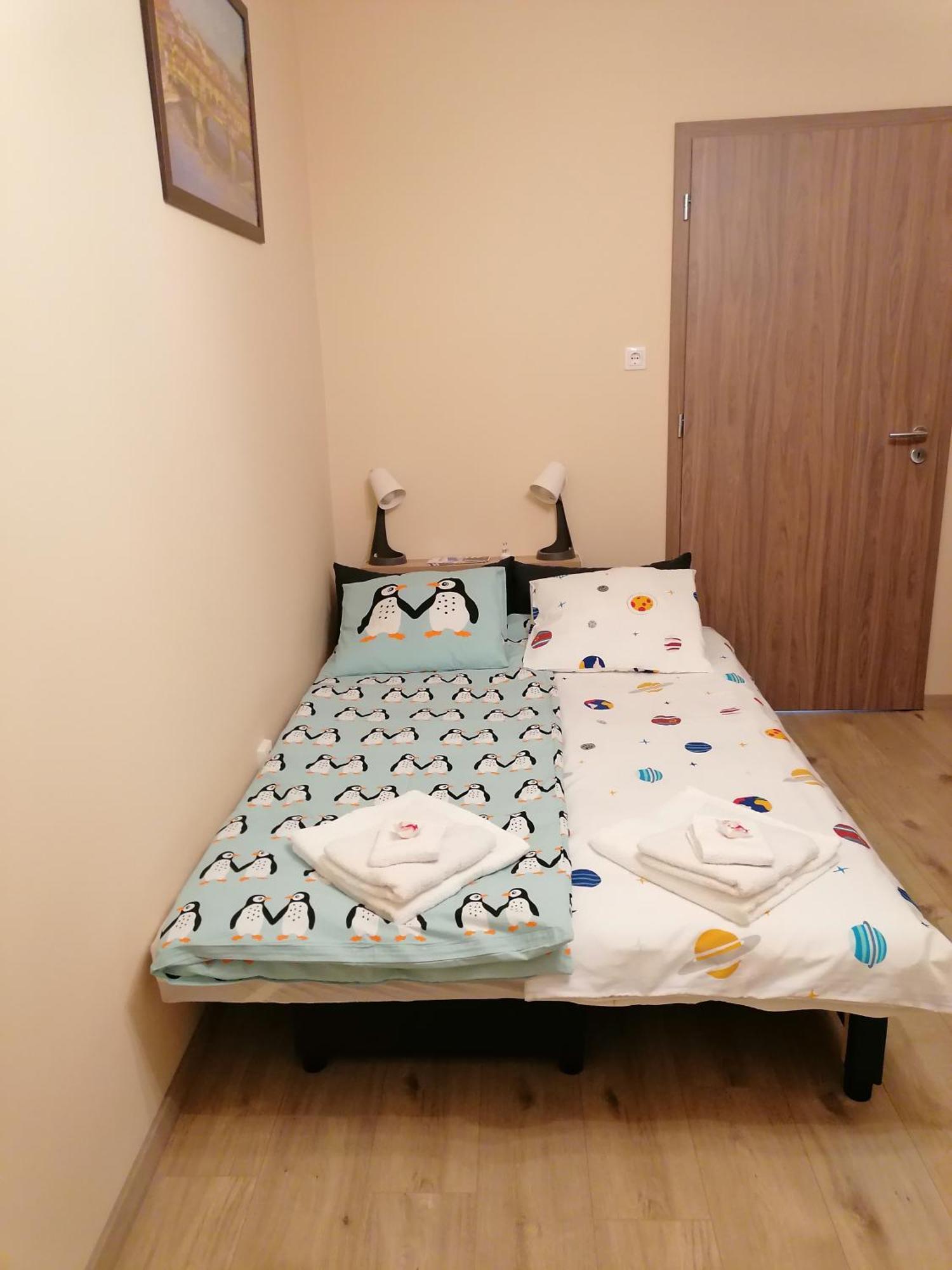 Central Park Apartman Szekszárd Esterno foto