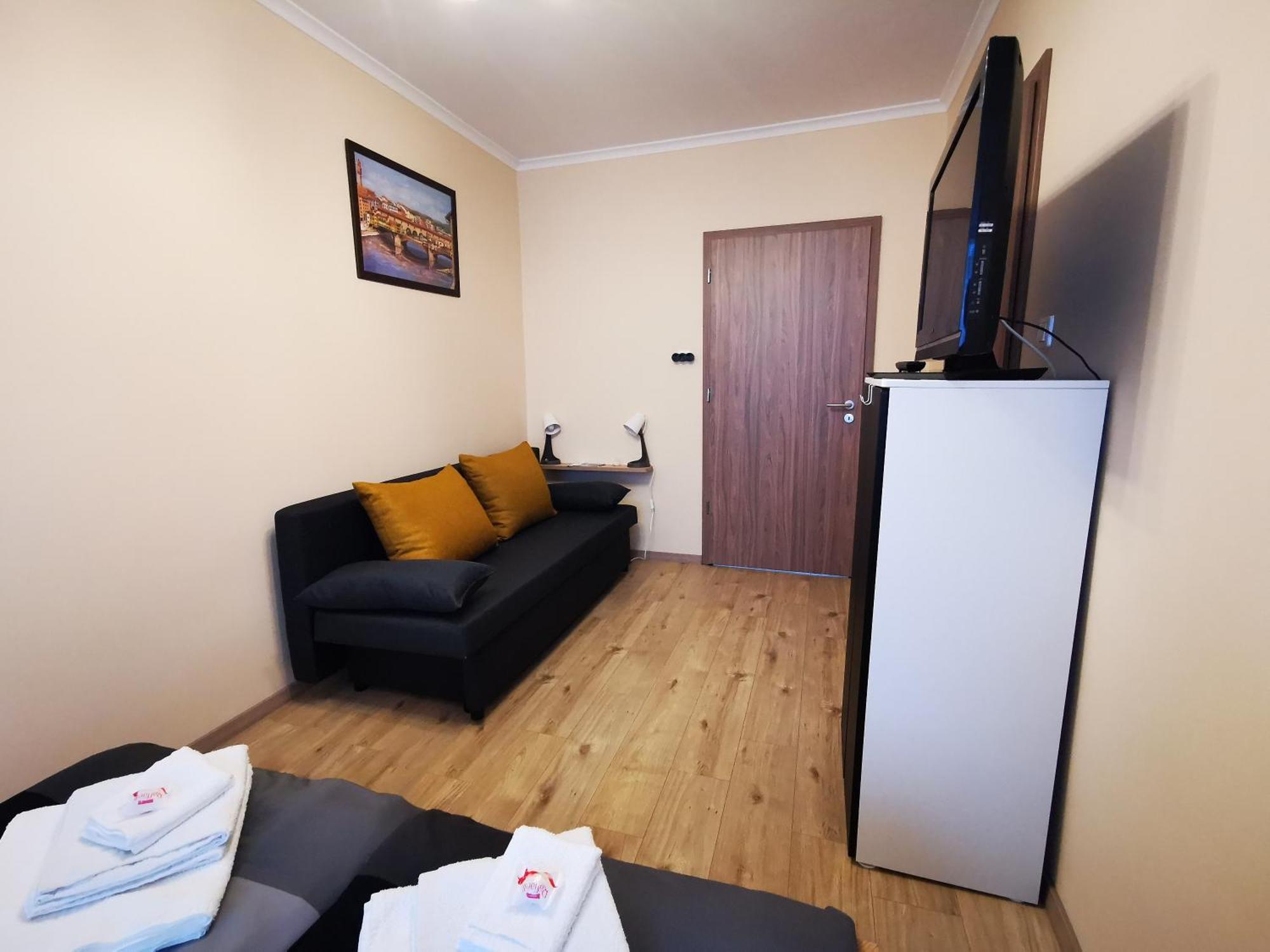 Central Park Apartman Szekszárd Esterno foto