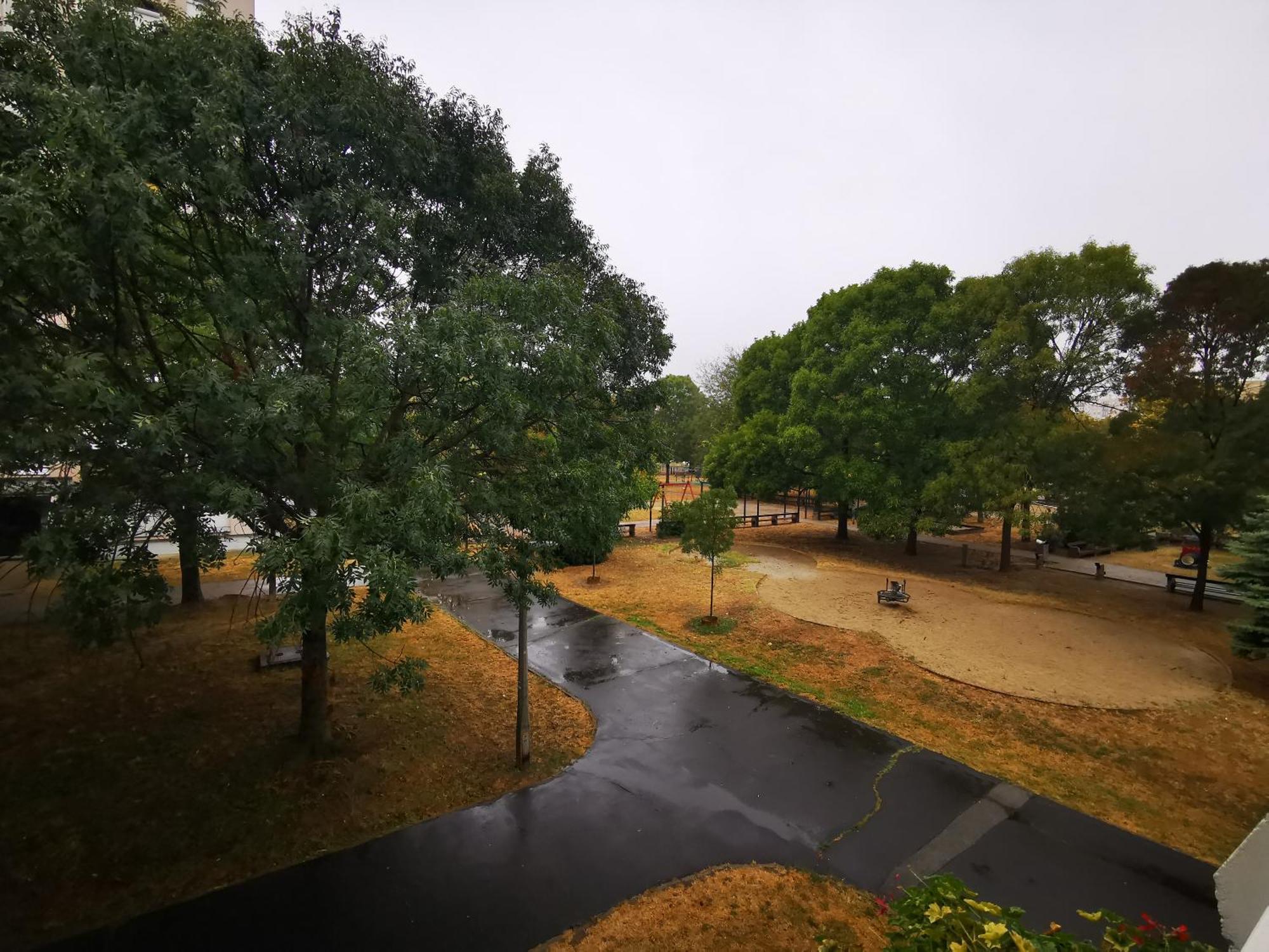 Central Park Apartman Szekszárd Esterno foto